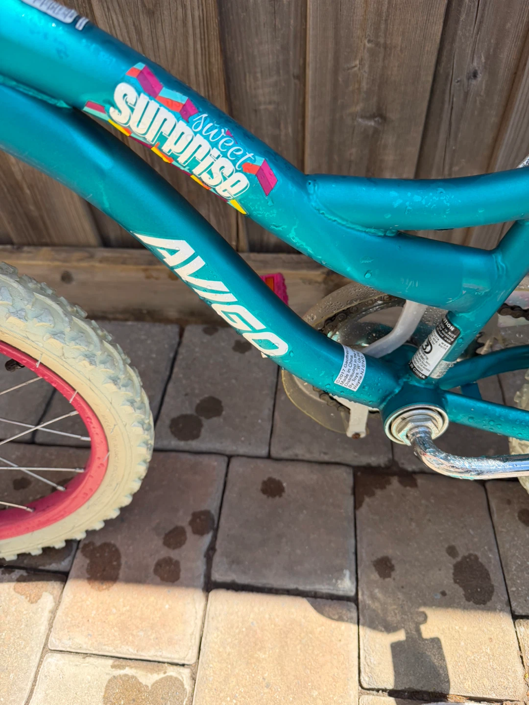 Avigo Sweet Surprise Girls Bike 12 inch with supporting wheels - photo 4