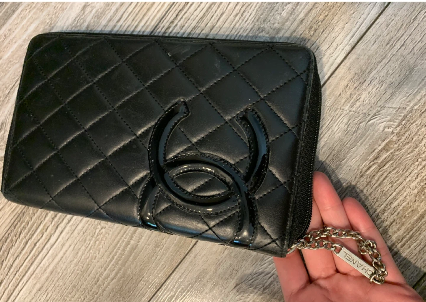 Chanel Black Quilted Leather Zipped Wallet - photo 5