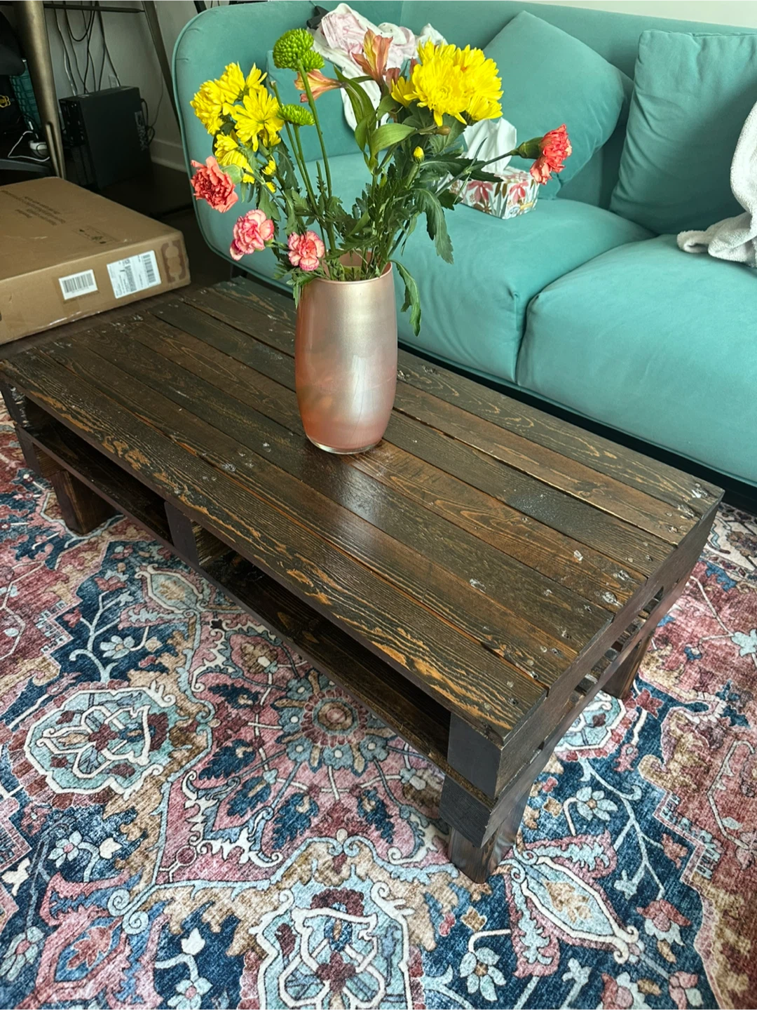 Rustic Wooden Pallet Coffee Table - photo 4