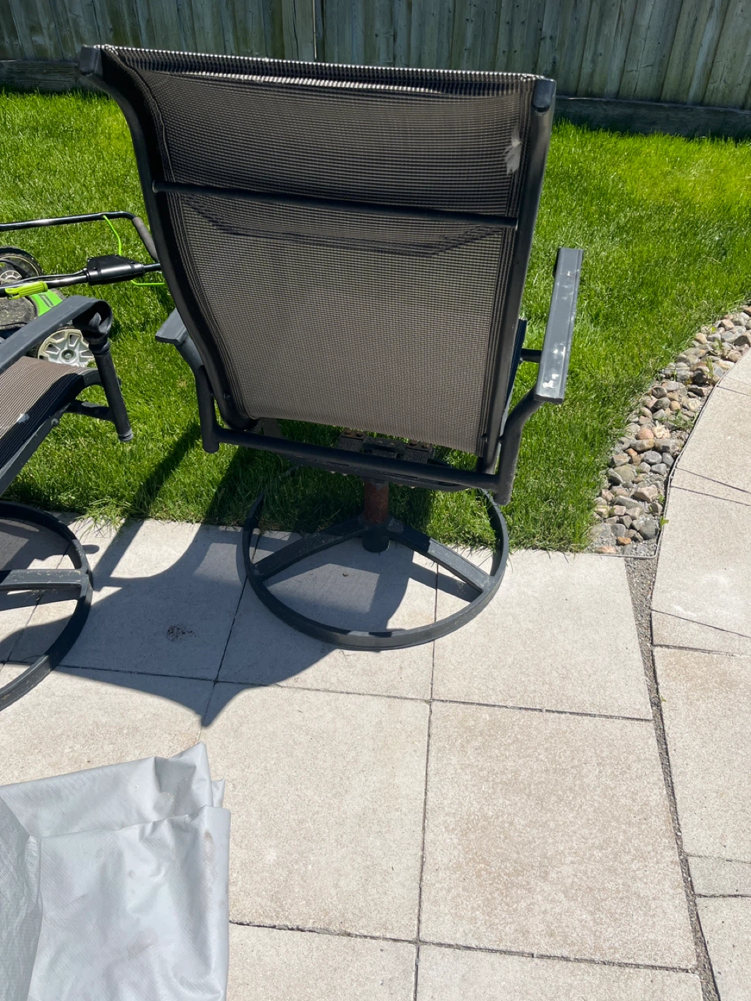 Patio dinning Chairs x2 - photo 2