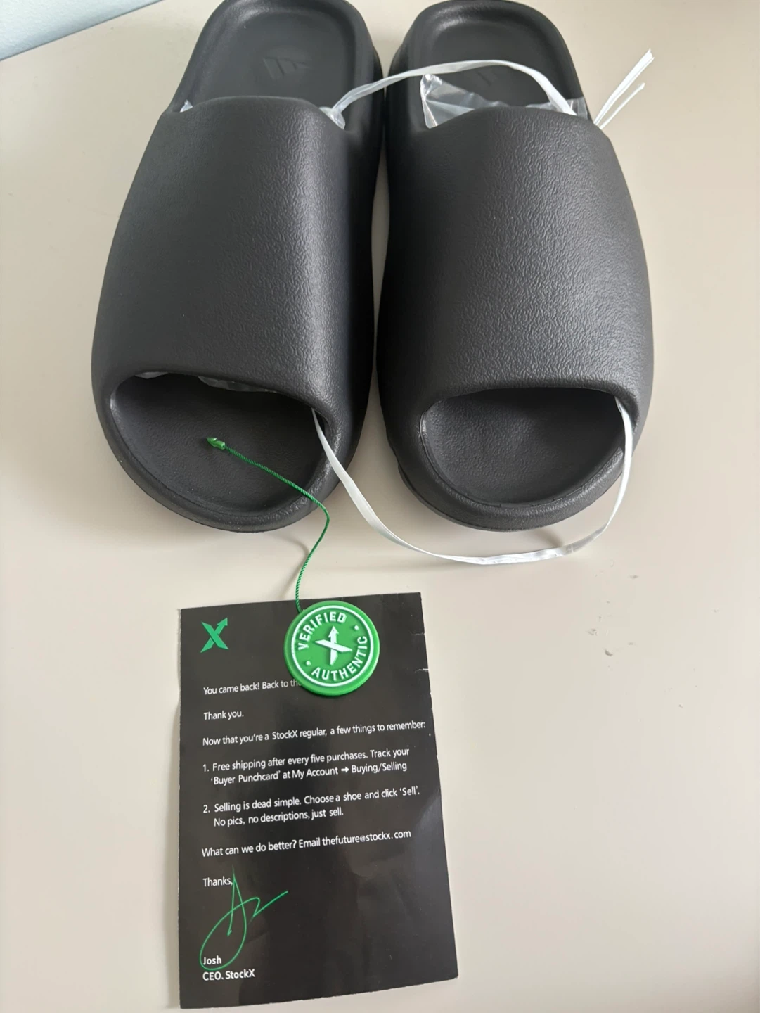 Addidas Yeezy slides