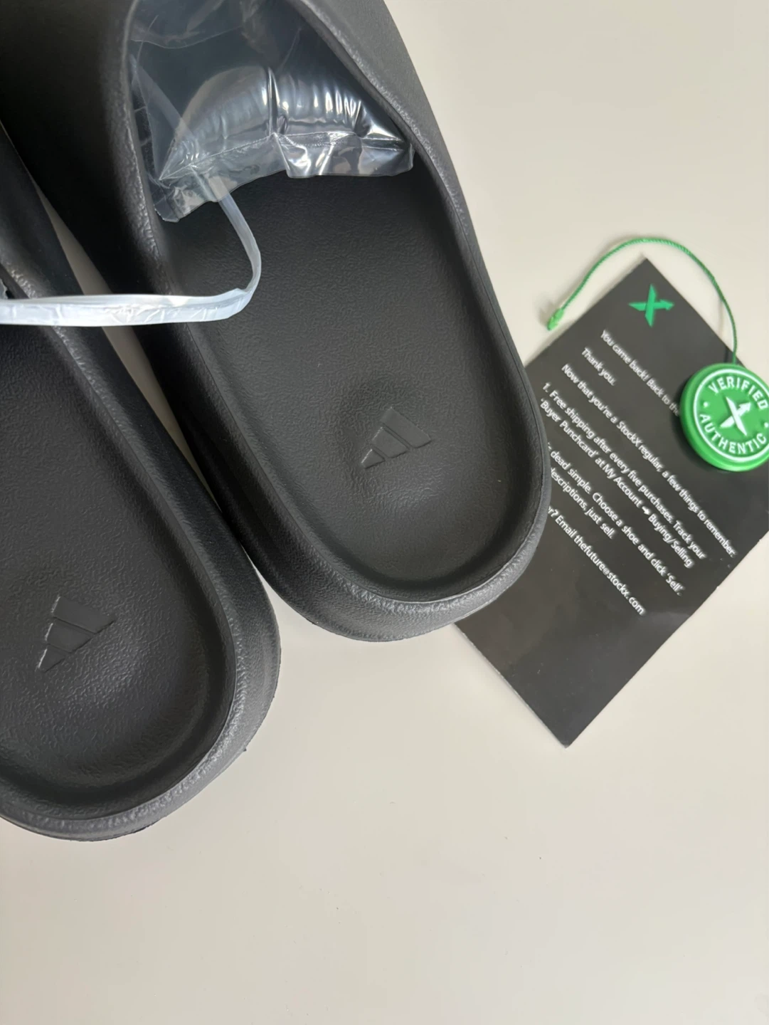 Addidas Yeezy slides - photo 2
