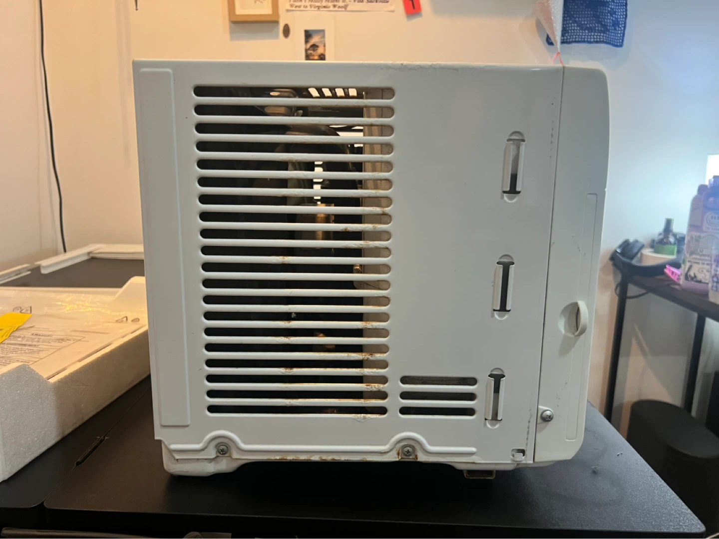 GE Window Air Conditioner - photo 2