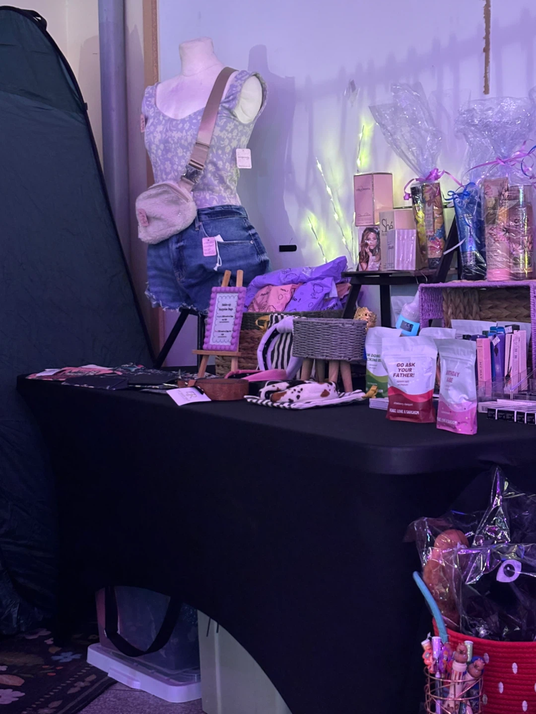 Spring Market Event at 415 King St W - photo 5