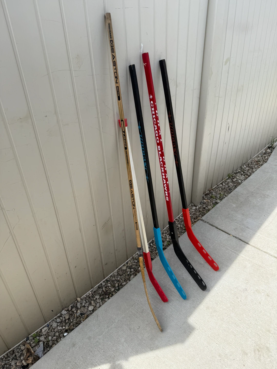5 Hockey Sticks - Easton, Chicago Blackhawks - photo 2