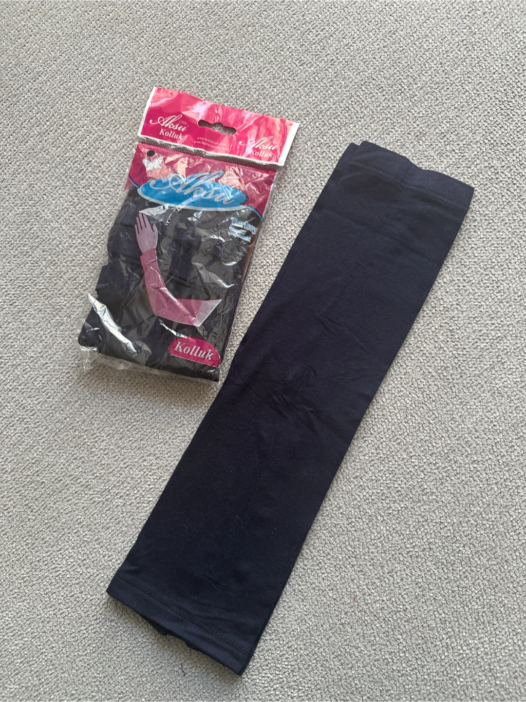 Sleeves/Arm Covers - New - $3 a Pair