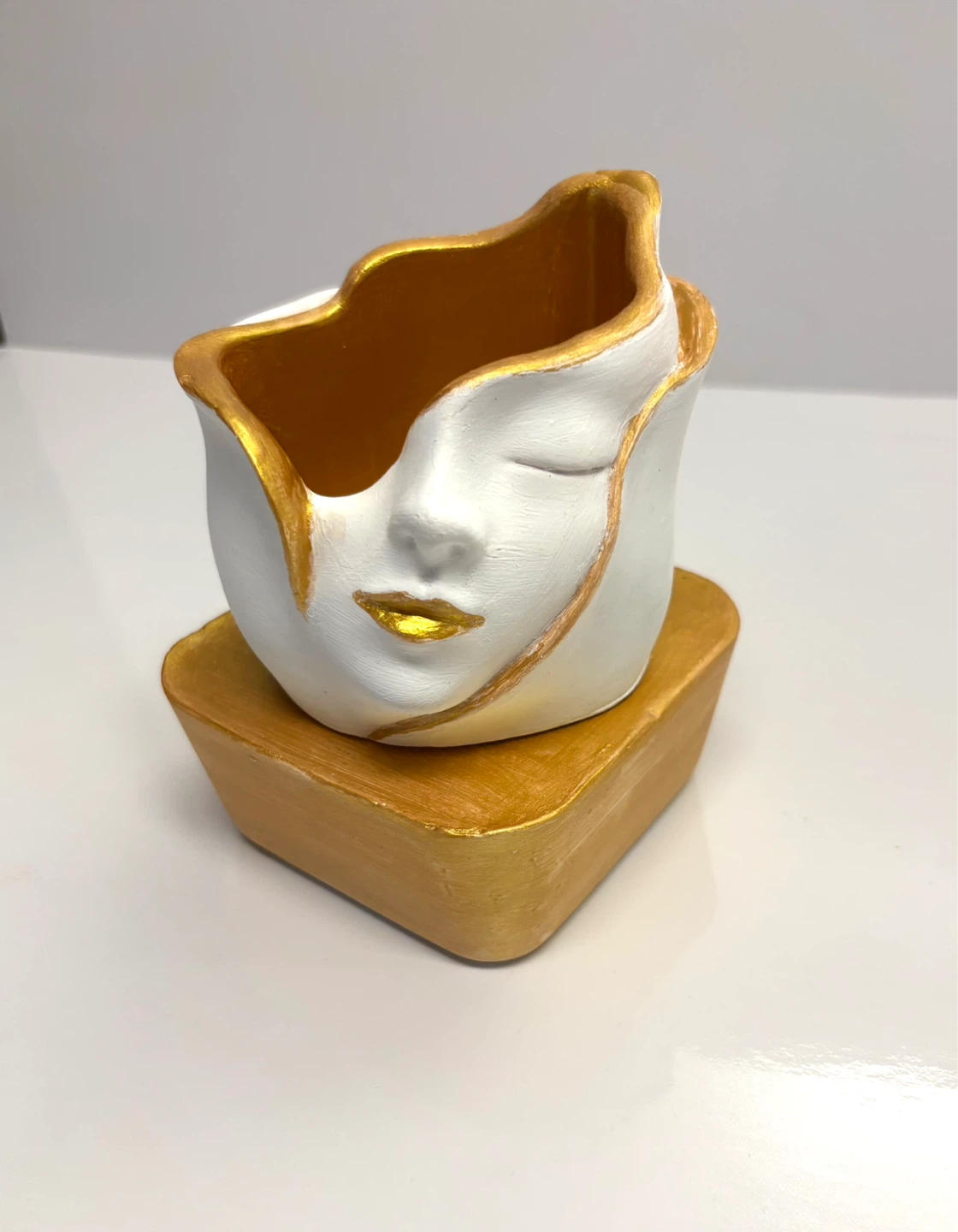 Handmade face sculpture planter or trinket box - photo 2