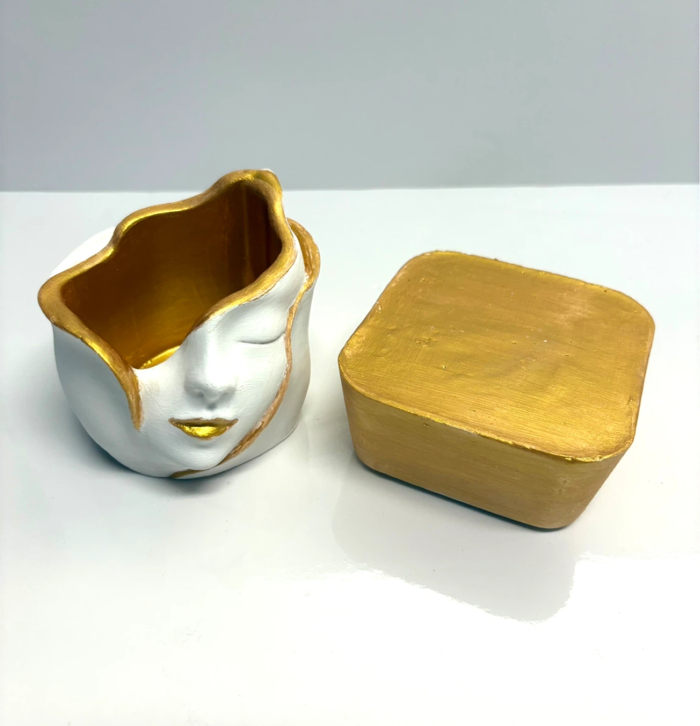 Handmade face sculpture planter or trinket box - photo 4