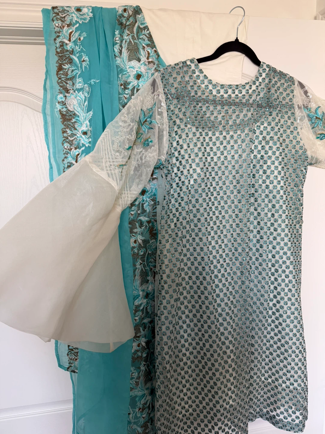 Embellished Net Short Coat - 4 pcs with Dupatta - photo 2