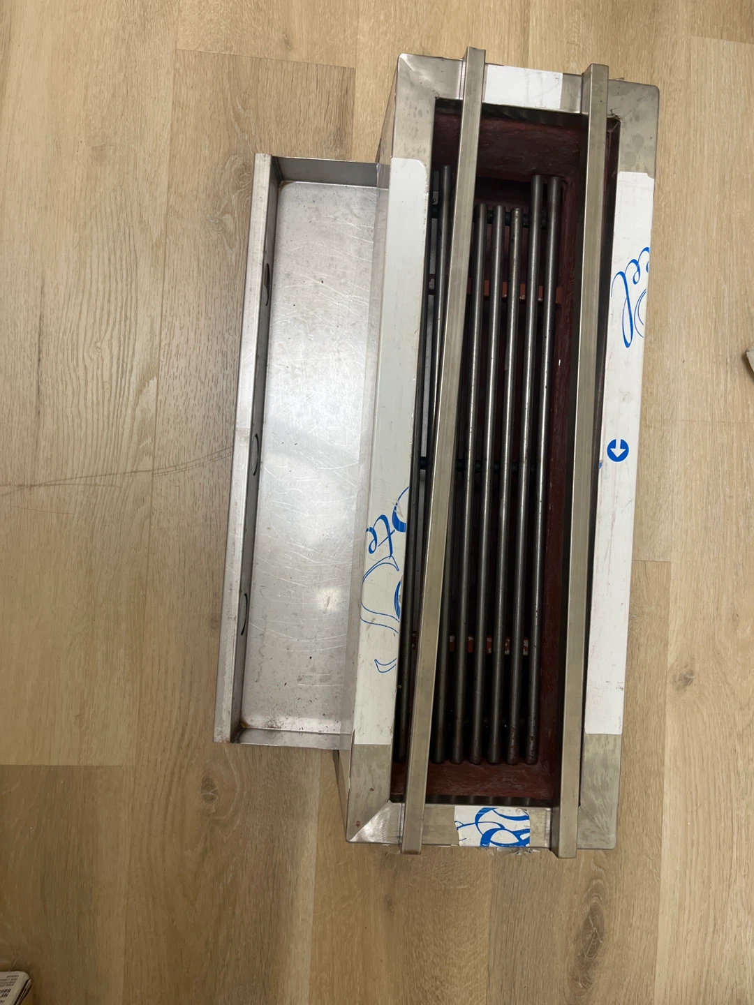 Brand New skewer charcoal grille. Yakitory grille