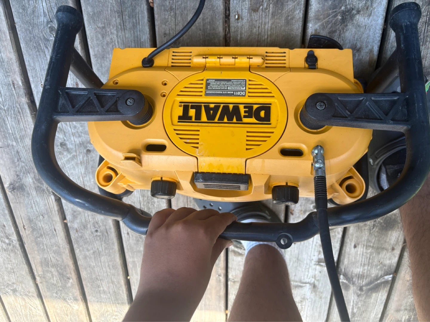 DeWalt 18V Jobsite Radio and Speaker - photo 3