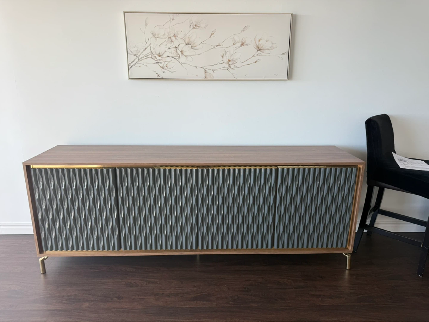 Modern Walnut Dining Table & Sideboard - photo 5