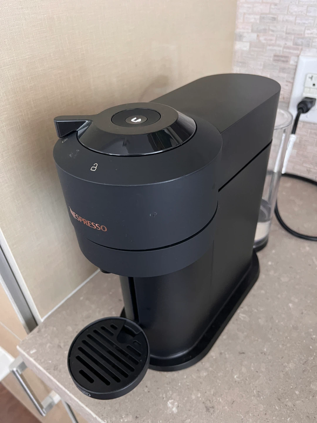 Nespresso Vertuo Coffee Machine - photo 2