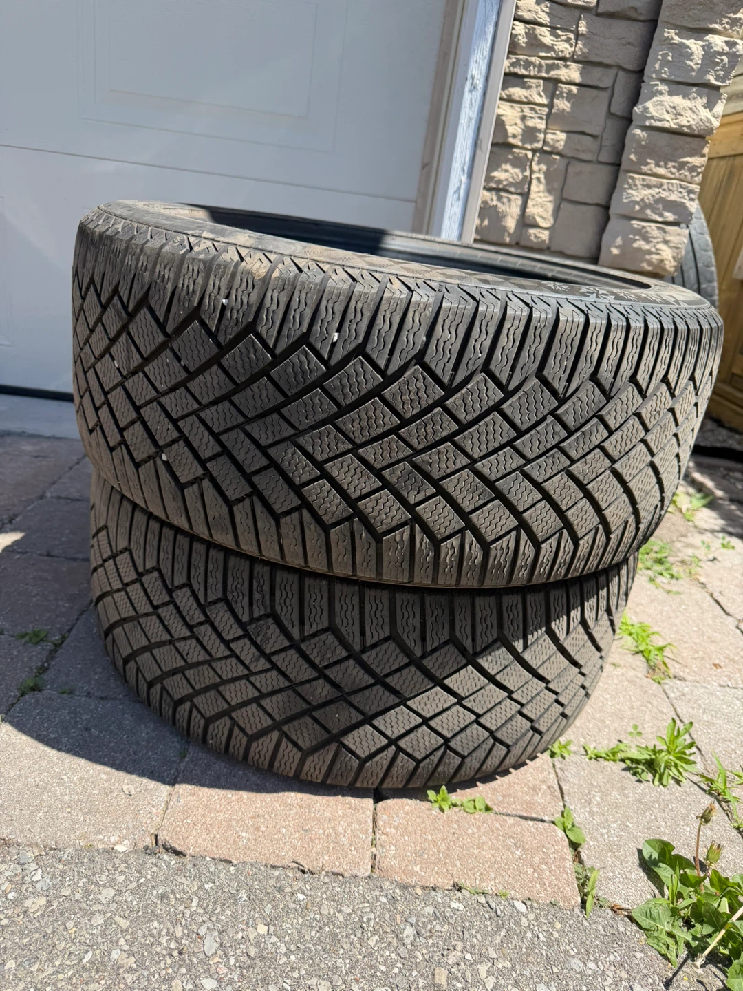 2 Continental VikingContact 7 Tires (255/45R19 XL)