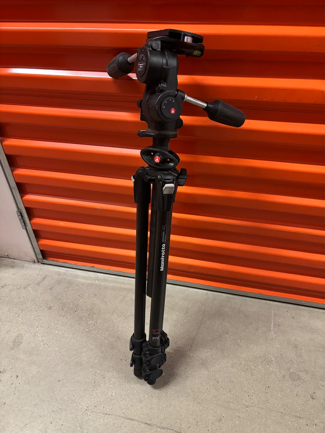 Manfrotto 190CXPRO3 Tripod - photo 2