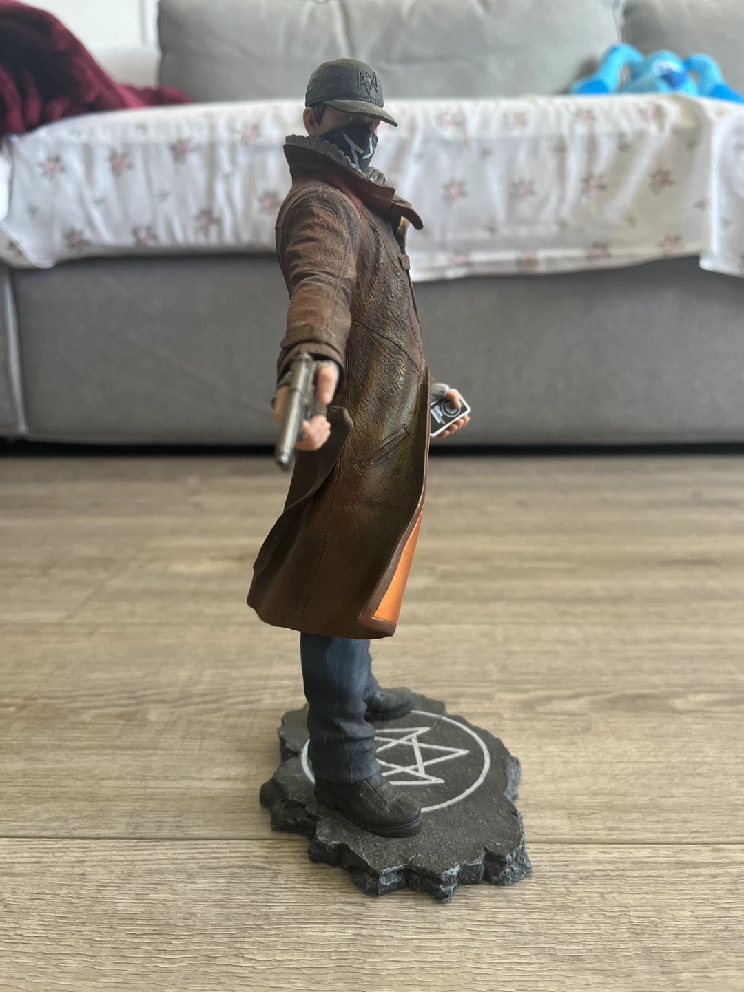 Watch Dogs Aiden Pearce Action Figure - photo 2