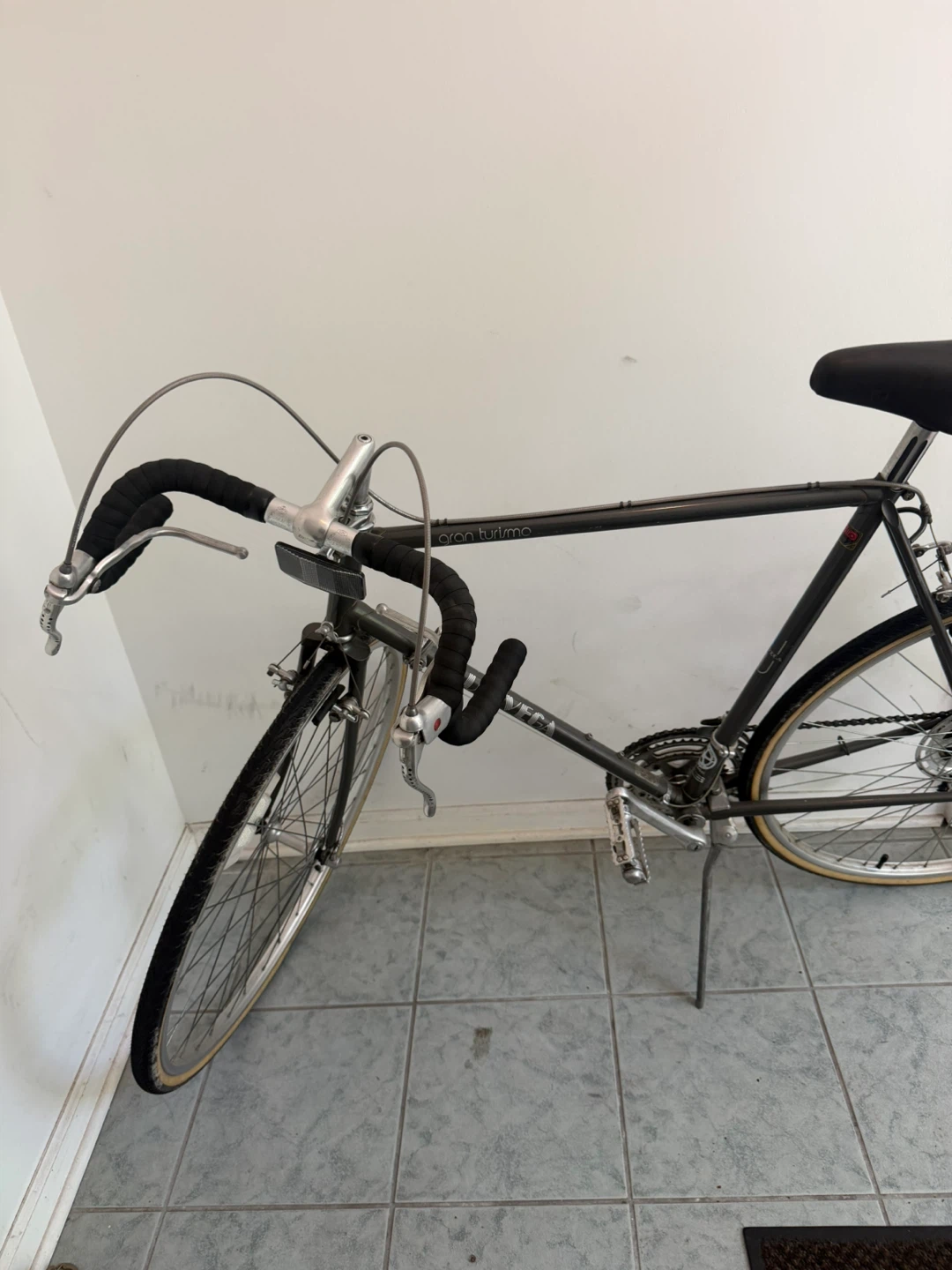 Univega Gran Turismo Road Bike - photo 2