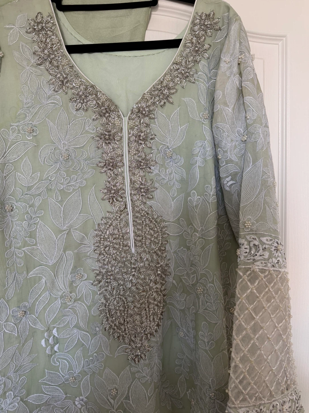 Light Green Embroidered Kurti with Dupatta - photo 2