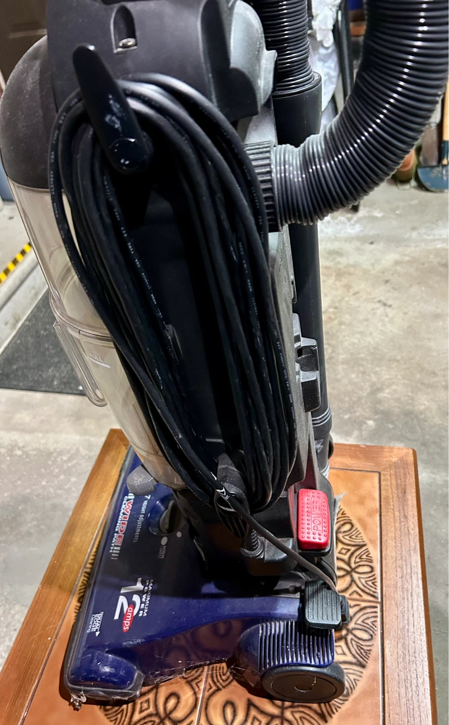 Bissell PowerForce Bagless Vacuum Cleaner - photo 5