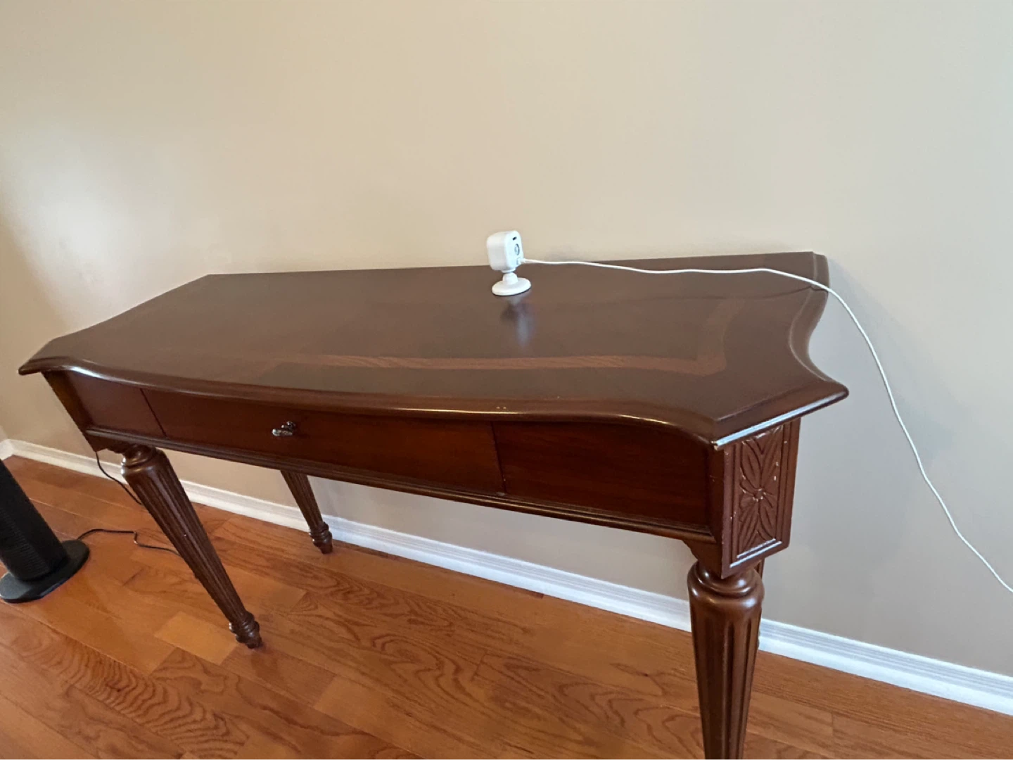Wooden Console Table - photo 2