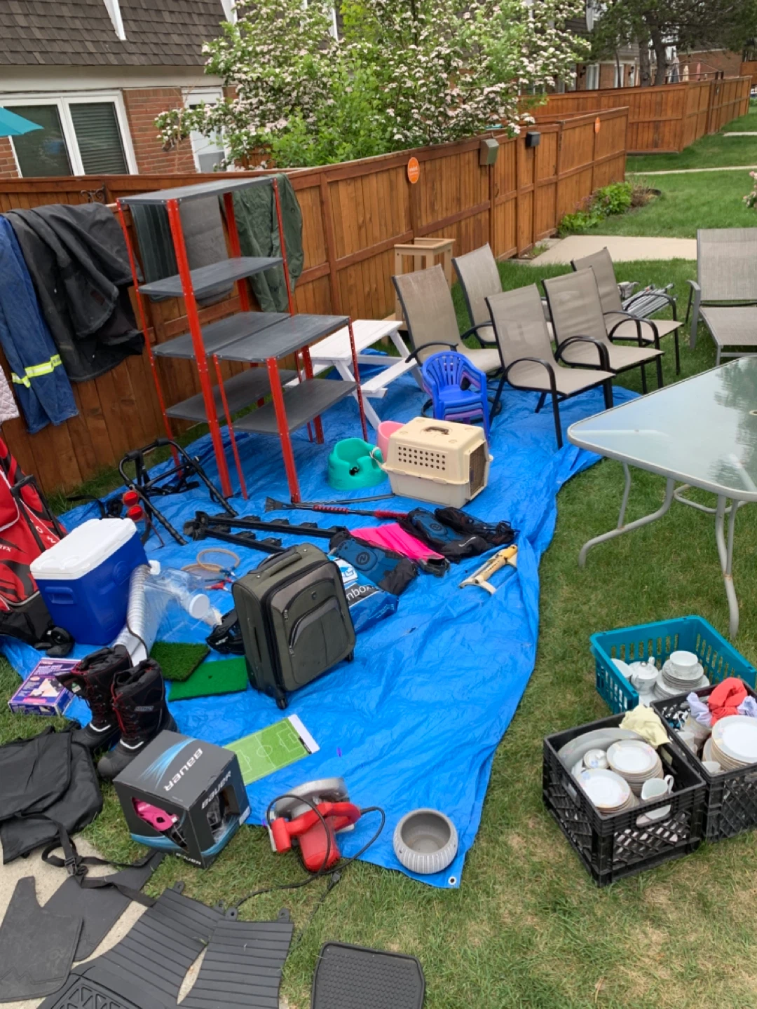🔥 TODAY ONLY — GARAGE SALE IN CANYON MEADOWS SW - photo 4