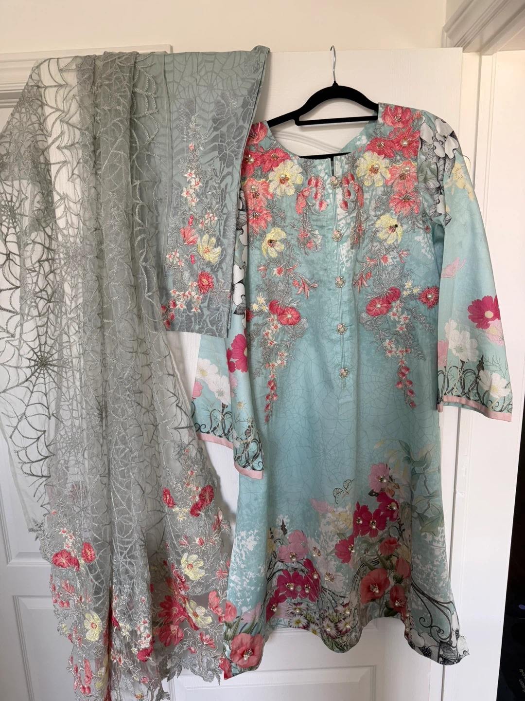 Ladies' Pakistani Lawn Suit with net Dupatta