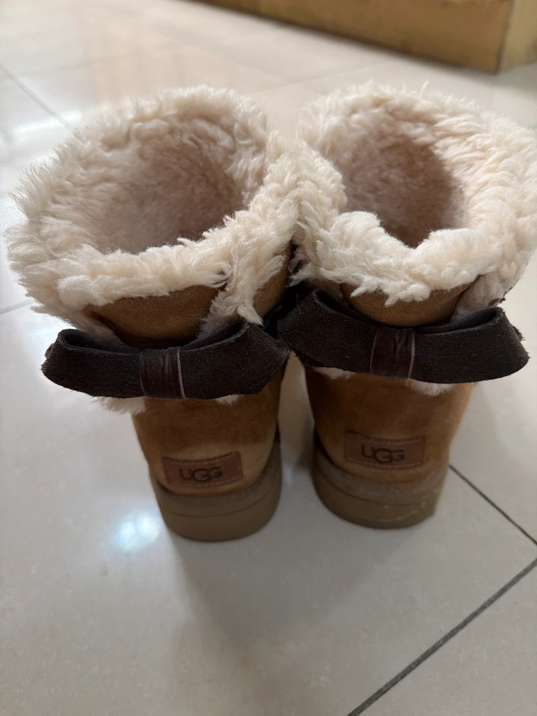 UGG Australia Bow Boots - Size 8