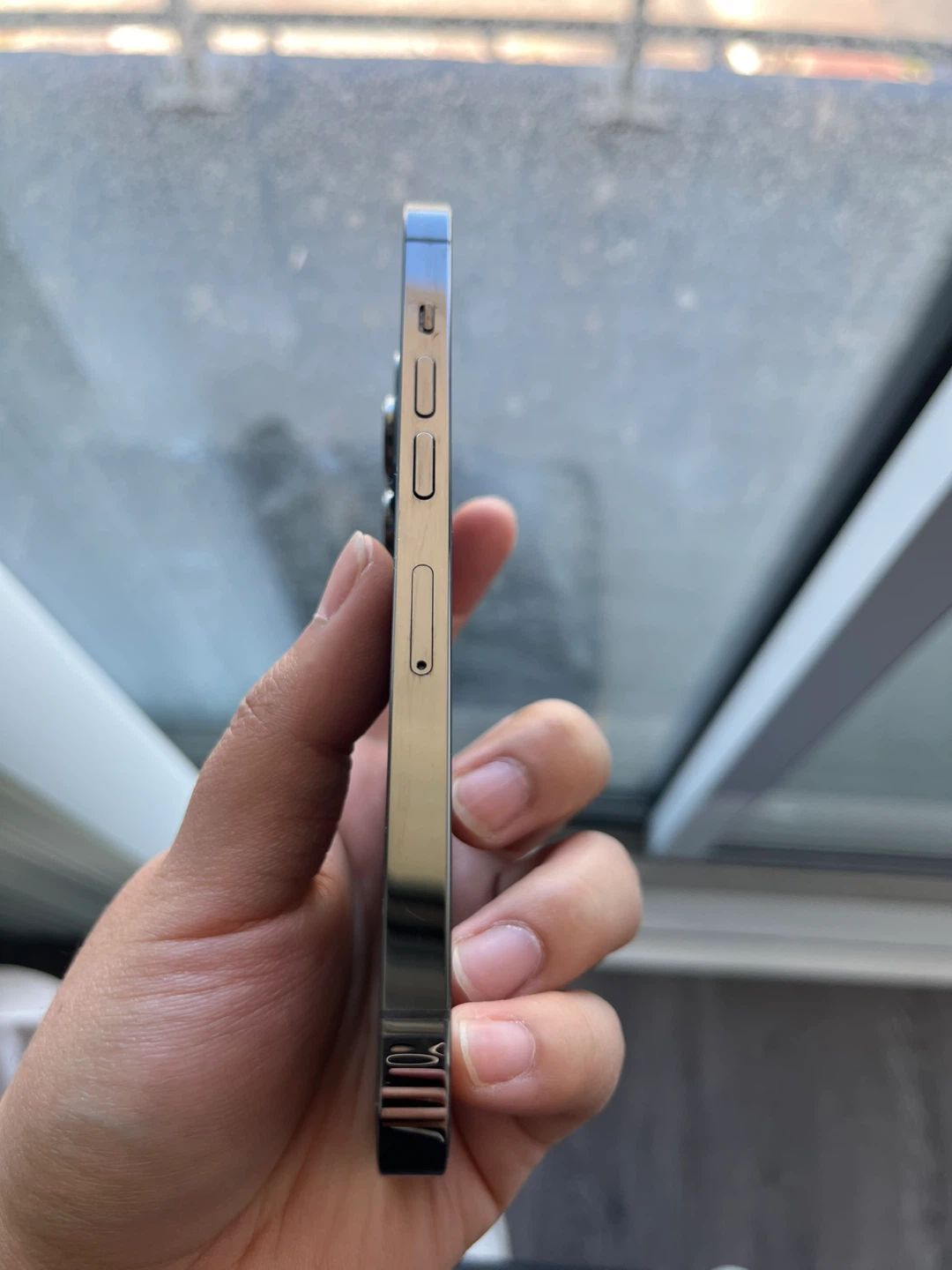 Apple iPhone 13 Pro - photo 3