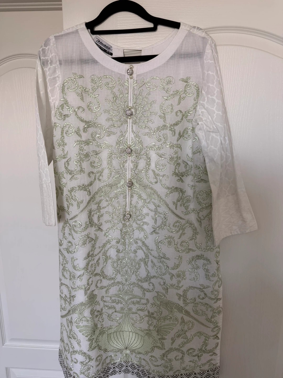 Beautiful Embroidered White Kurti
