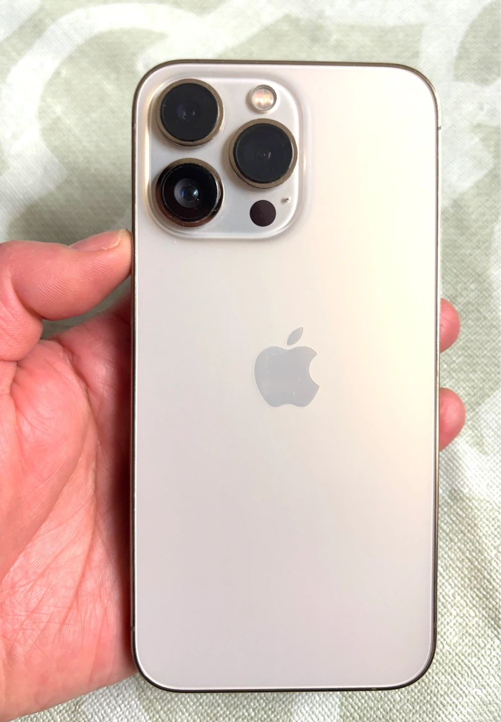 IPhone 13 Pro 256GB Gold in excellent condition