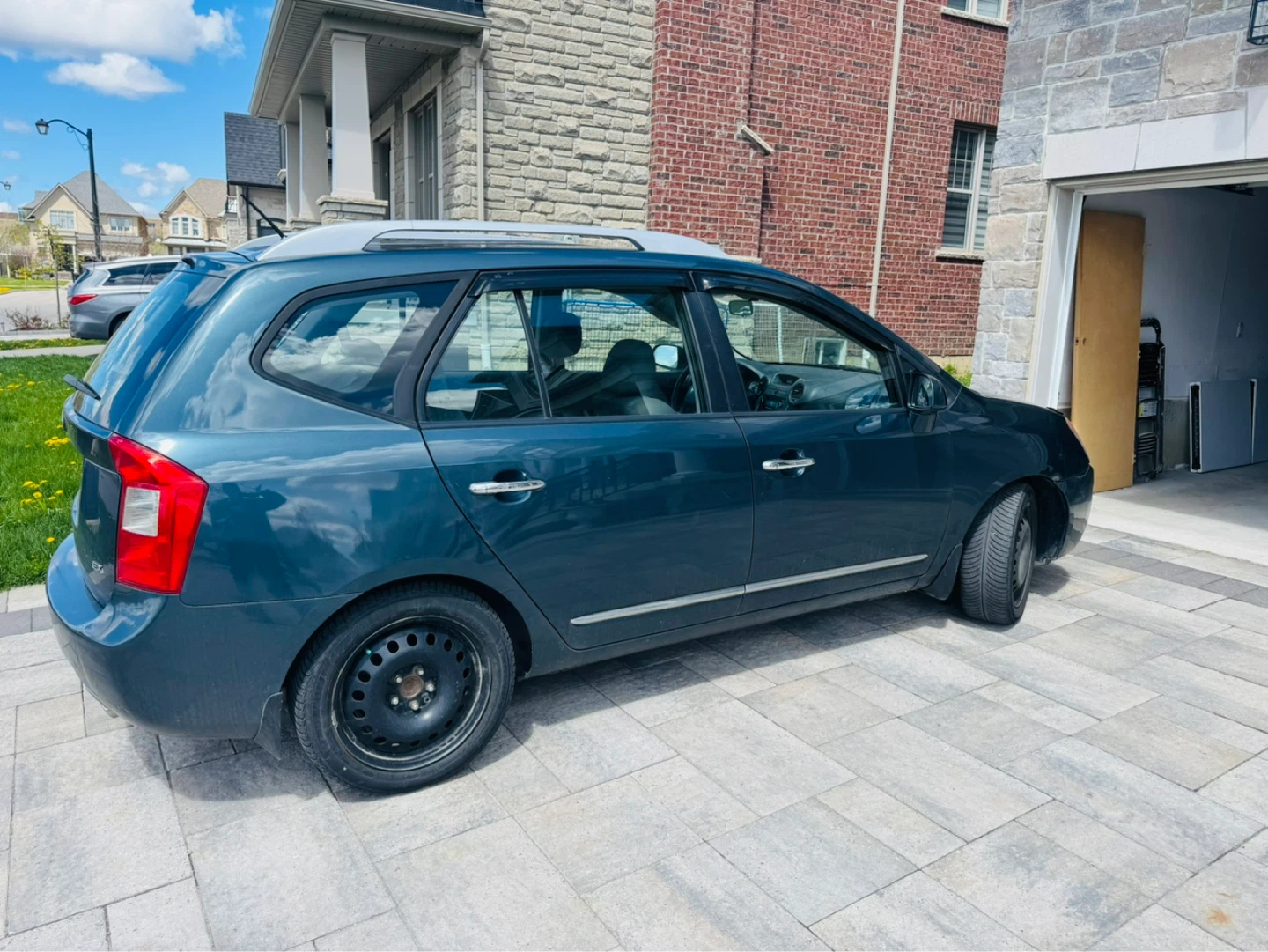 2011 Kia Rondo EX Wagon ( LOW KM ) - photo 5