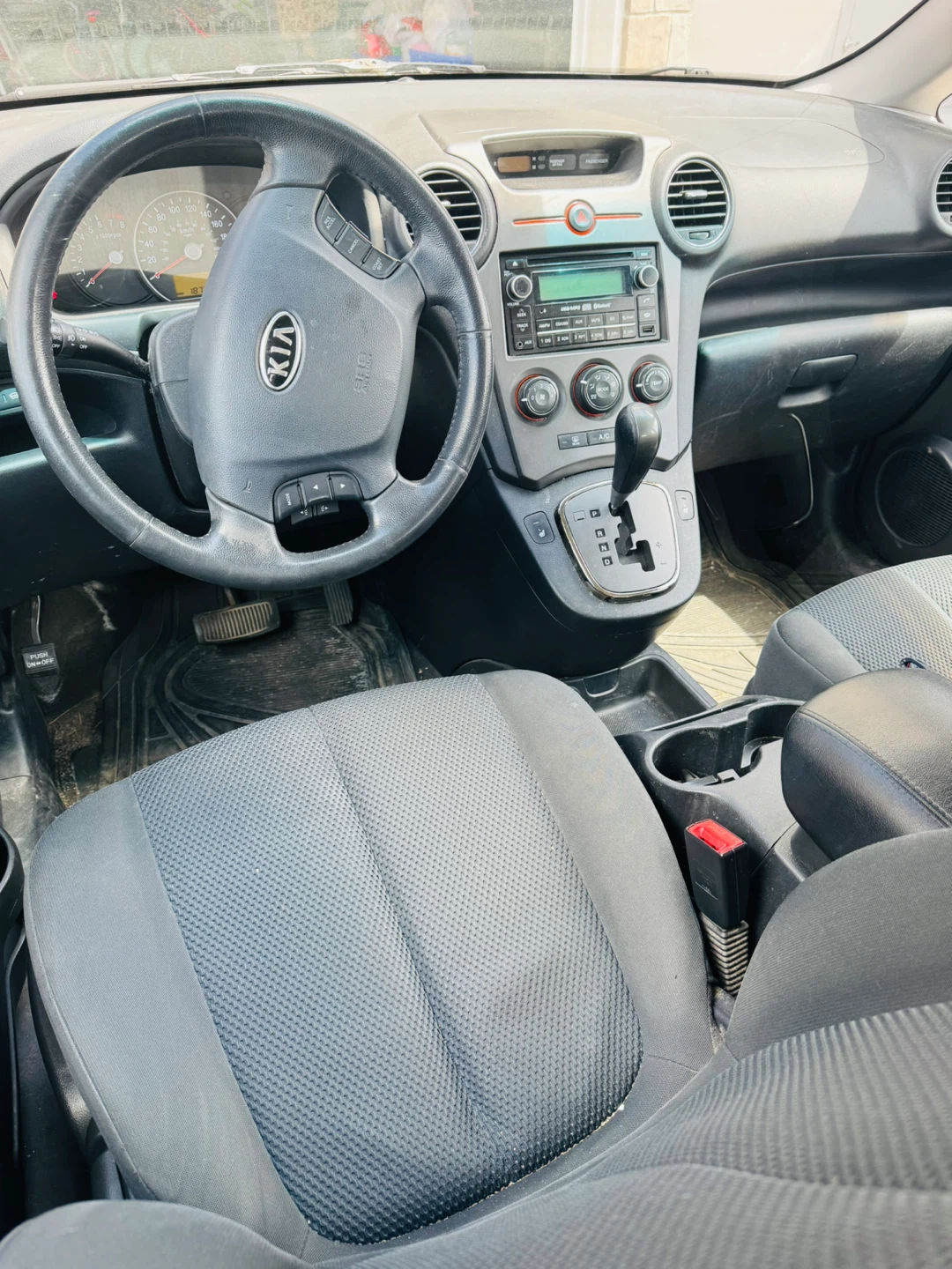 2011 Kia Rondo EX Wagon ( LOW KM ) - photo 4