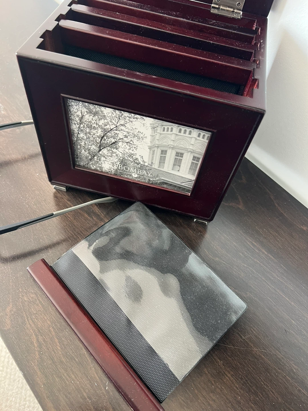 Wooden Bombay Photo Frame Display Box - photo 3