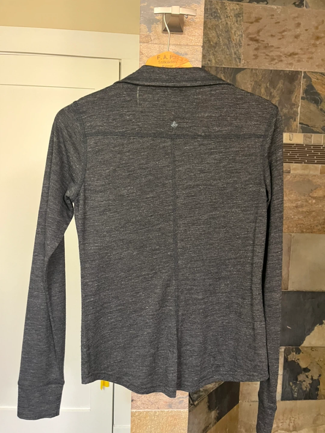Wool Blend Prana Women's Long Sleeve-Size M - photo 2