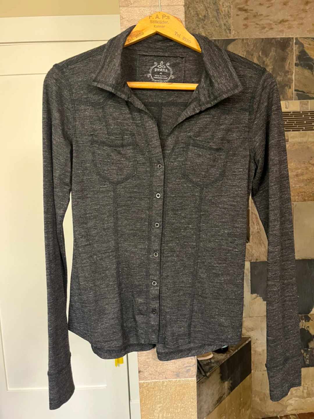 Wool Blend Prana Women's Long Sleeve-Size M