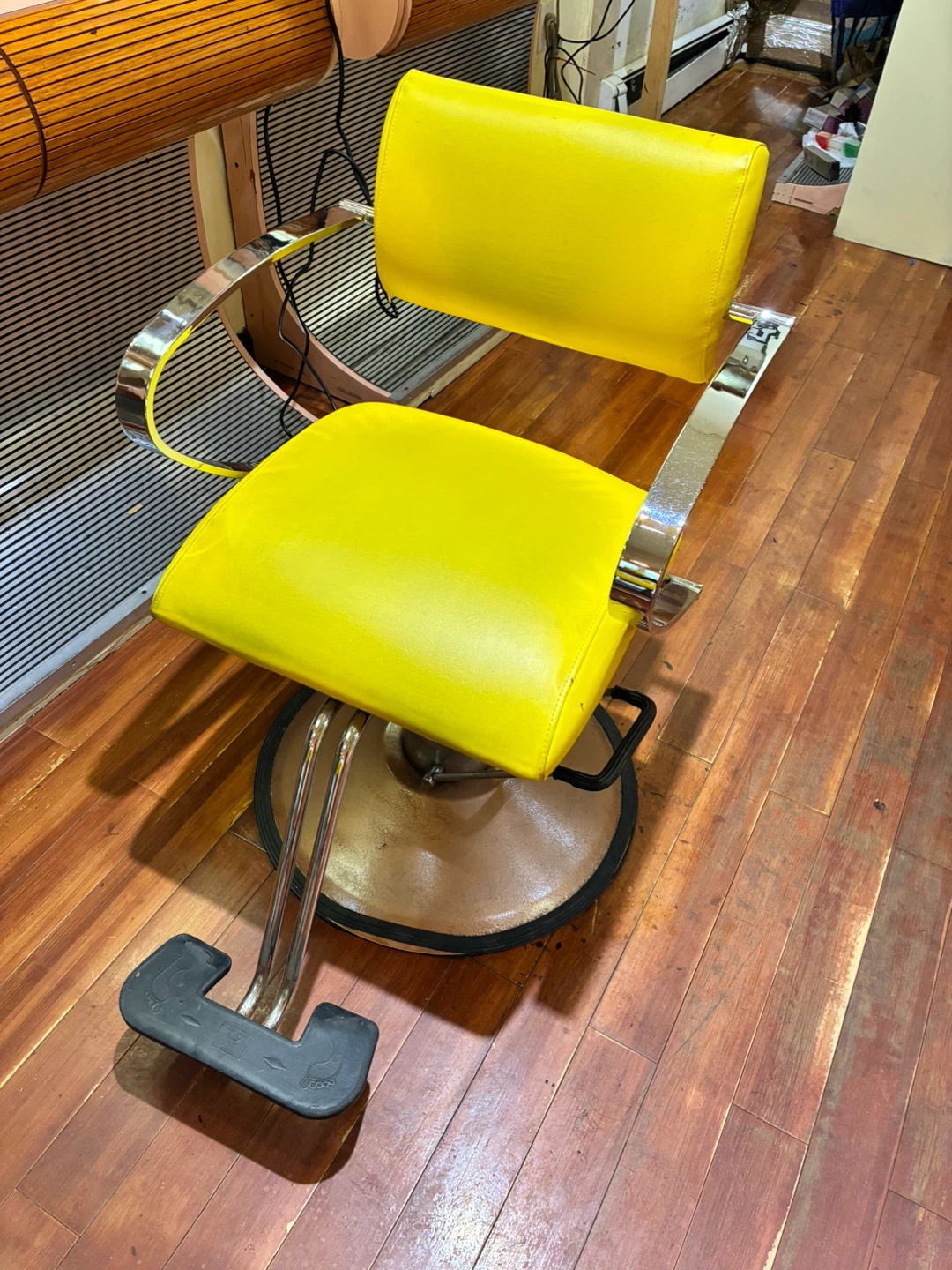 Yellow Salon Styling Chair
