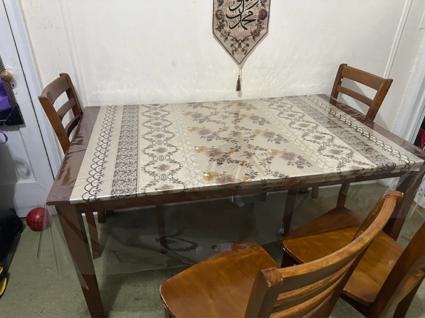 Dinner table - photo 3