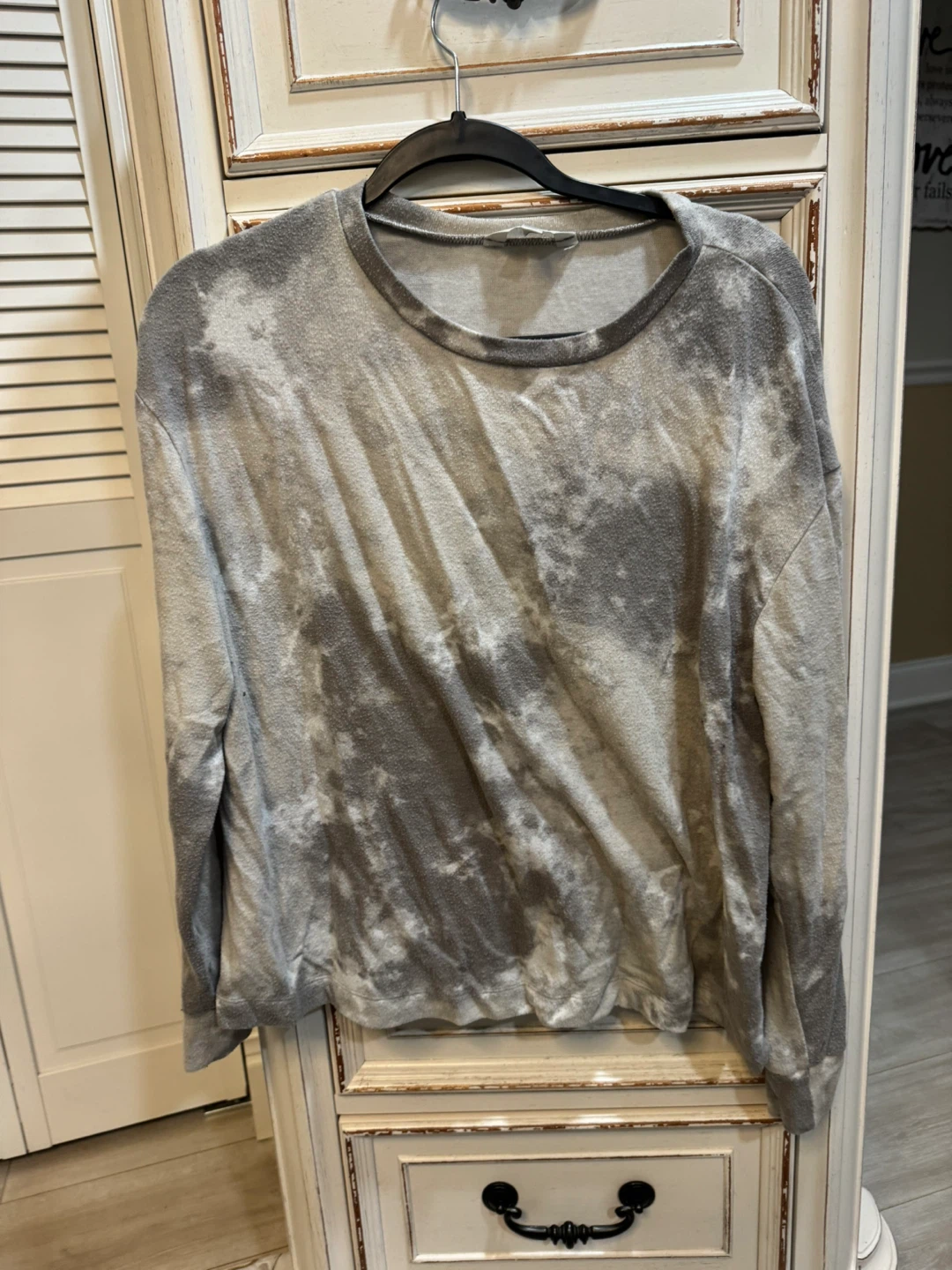 Time and Tru Tie-Dye Sweatshirt Size M - photo 2