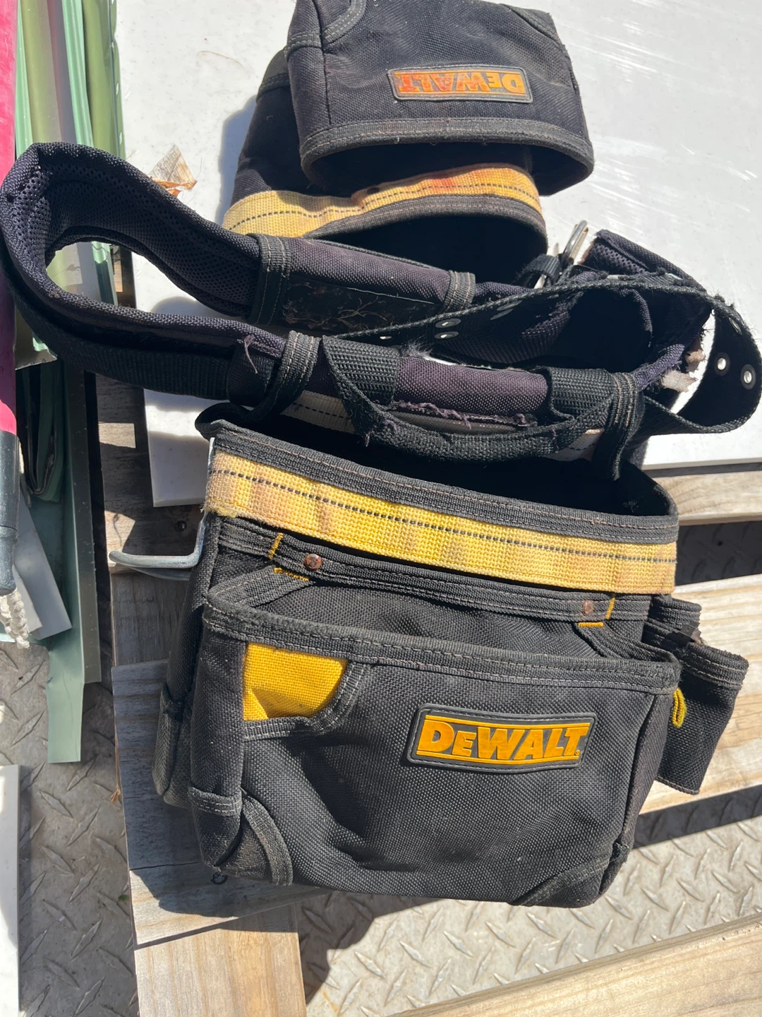 DeWalt Tool Belt and Pouches - photo 5