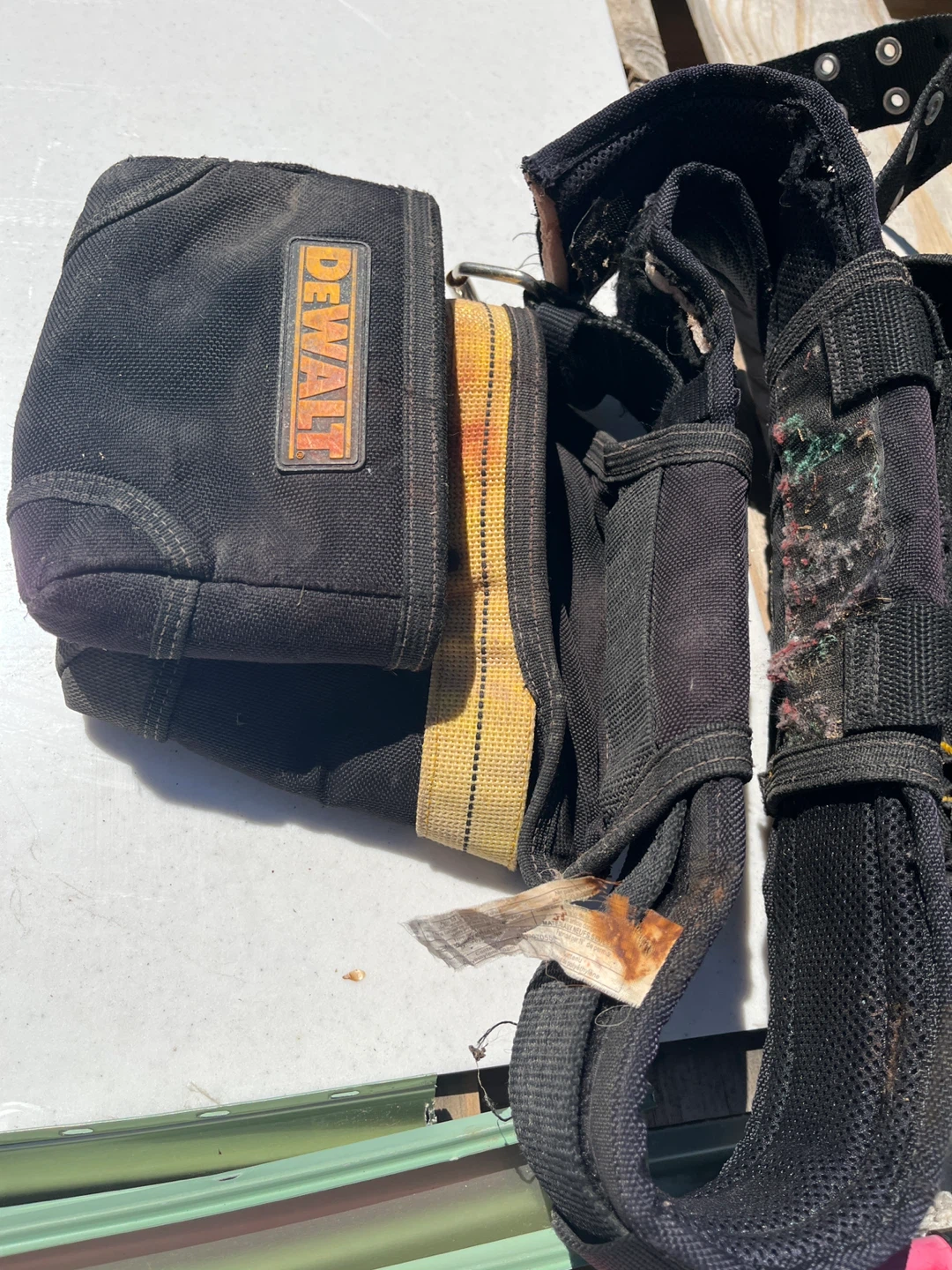 DeWalt Tool Belt and Pouches - photo 3