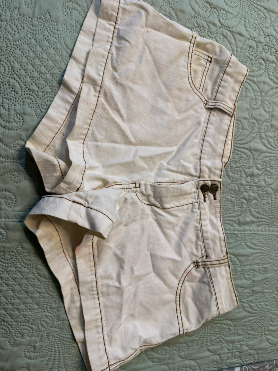 Mossimo Women White Denim Shorts Size 11 - photo 4
