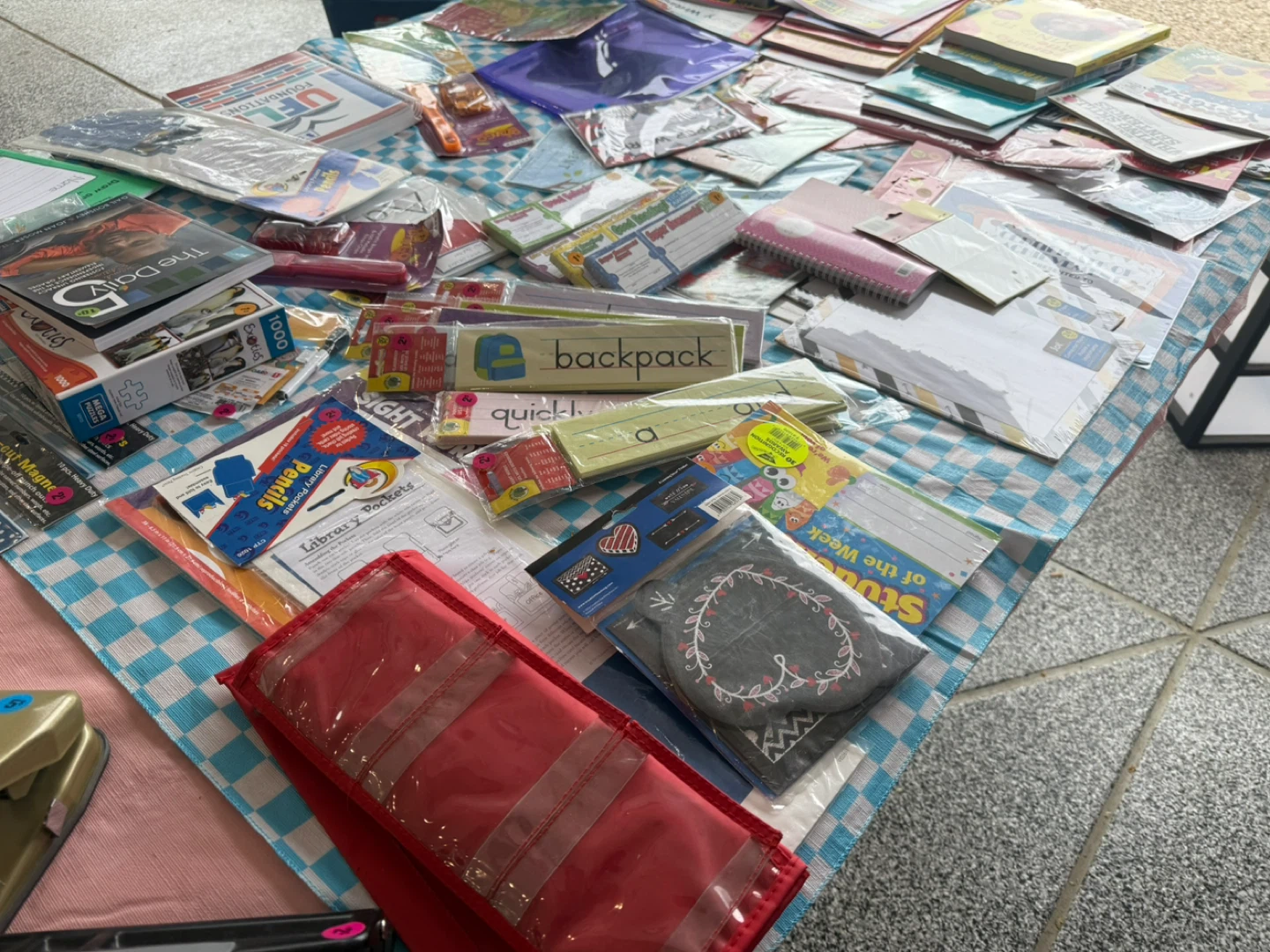 Teacher Supplies Garage Sale!!! - photo 4