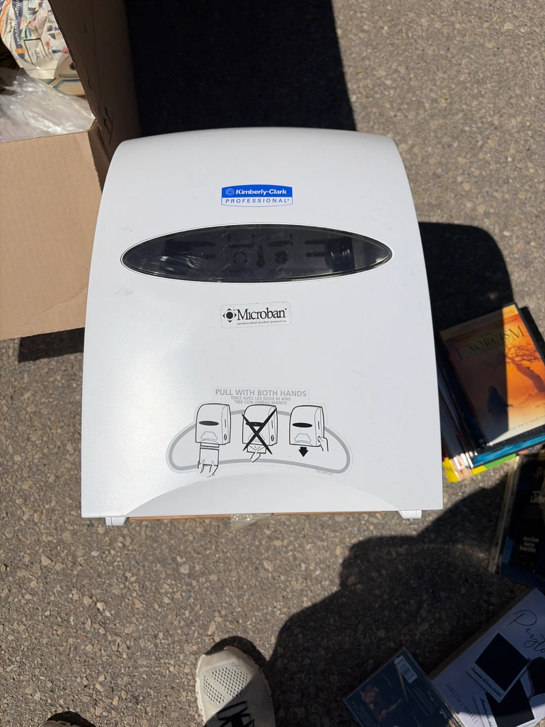 Kimberly-Clark Professional Dispenser
