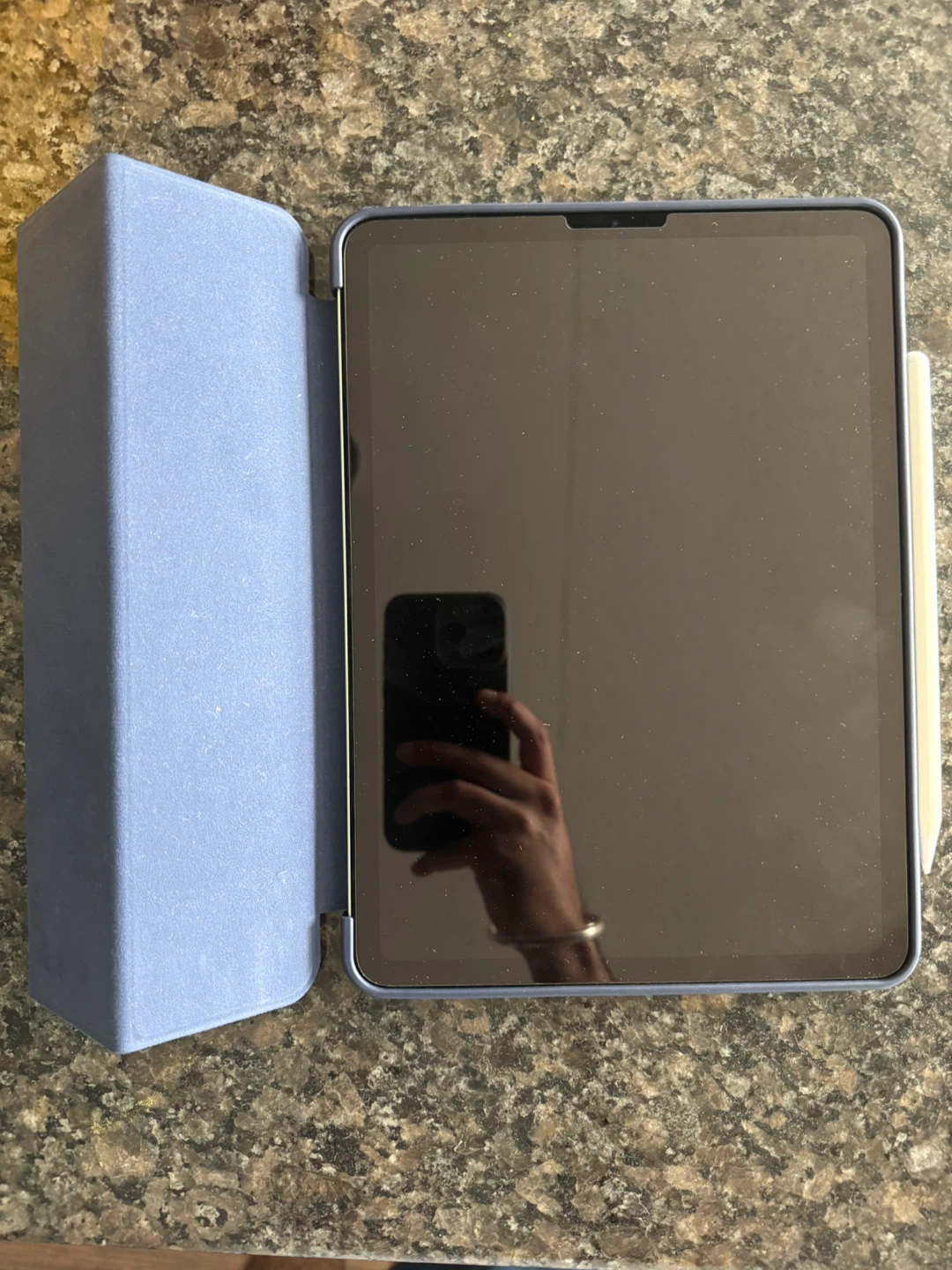 Like New - Apple iPad Air 2022 - photo 4