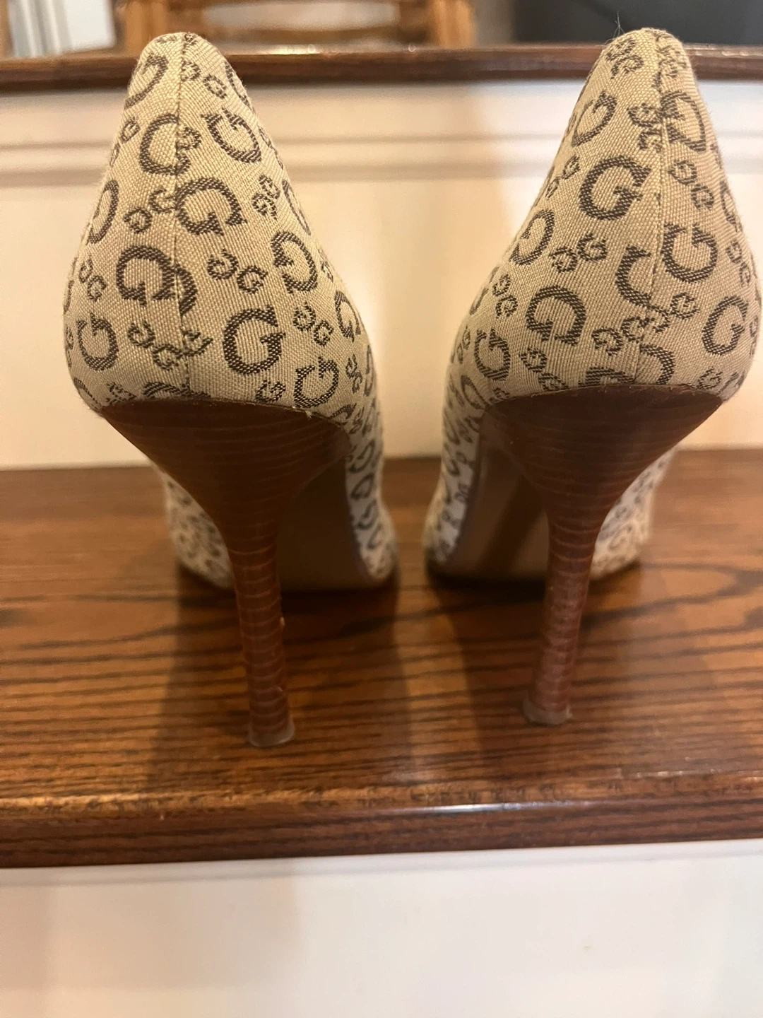 Guess Women's Canvas Heels - photo 2