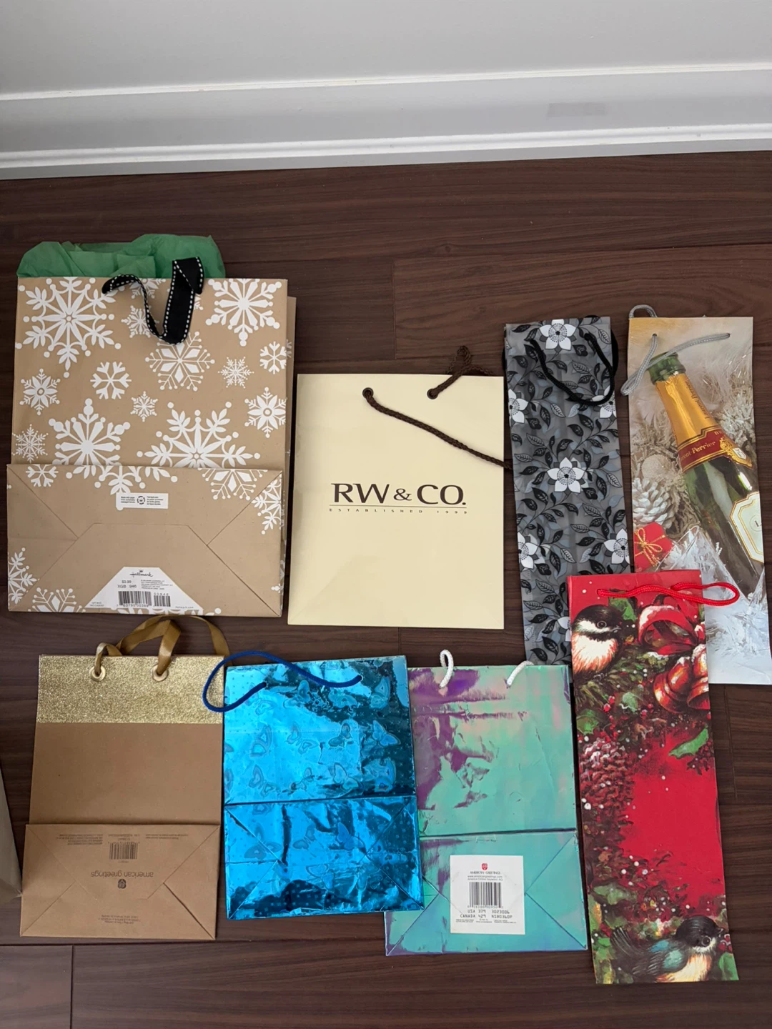 Assorted Gift Bags - photo 2