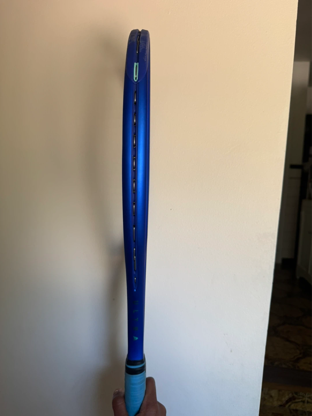 Wilson Ultra 100 Tennis Racquet - photo 3
