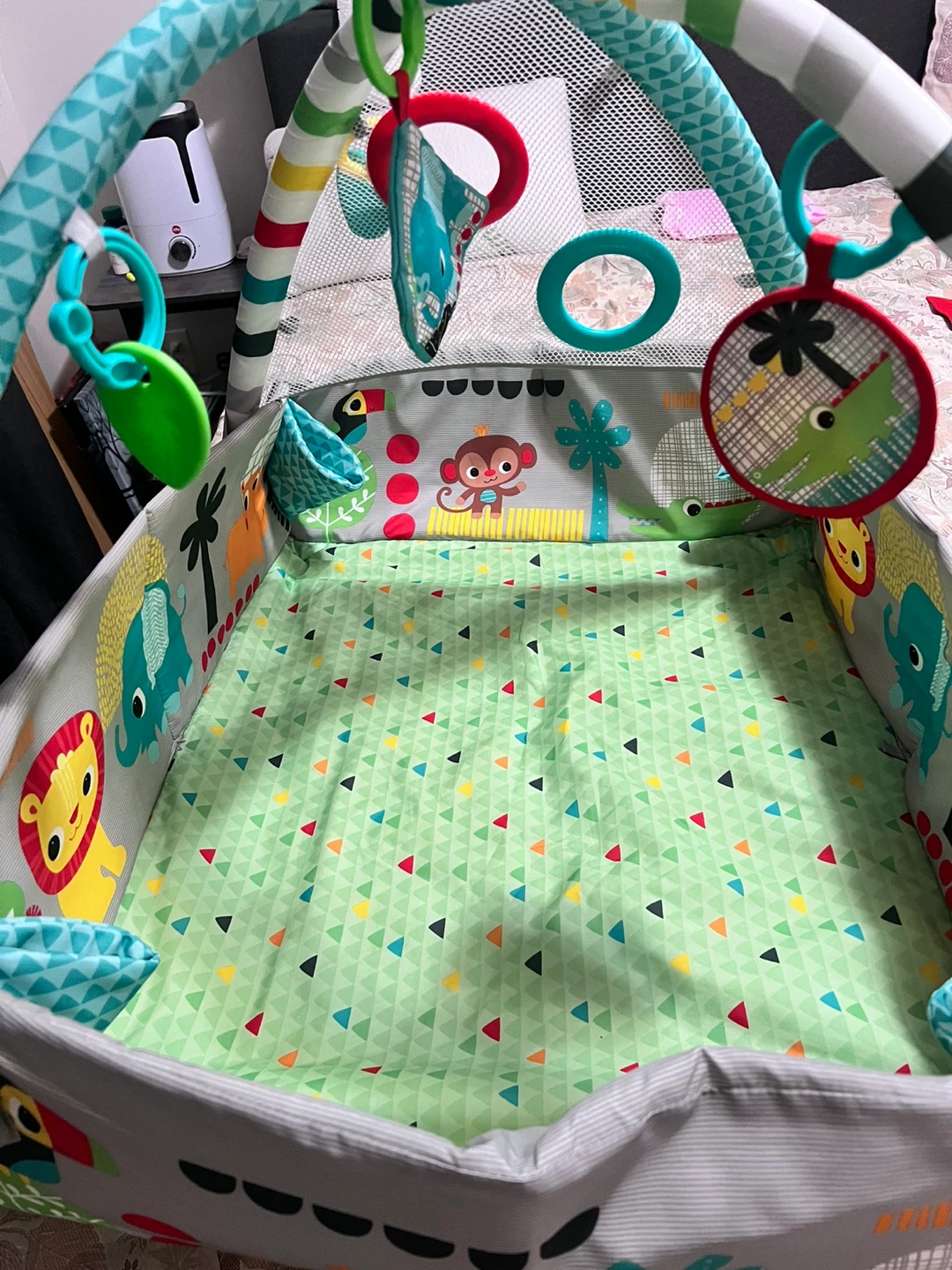Fisher-Price Deluxe Kick 'n Play mat - photo 2