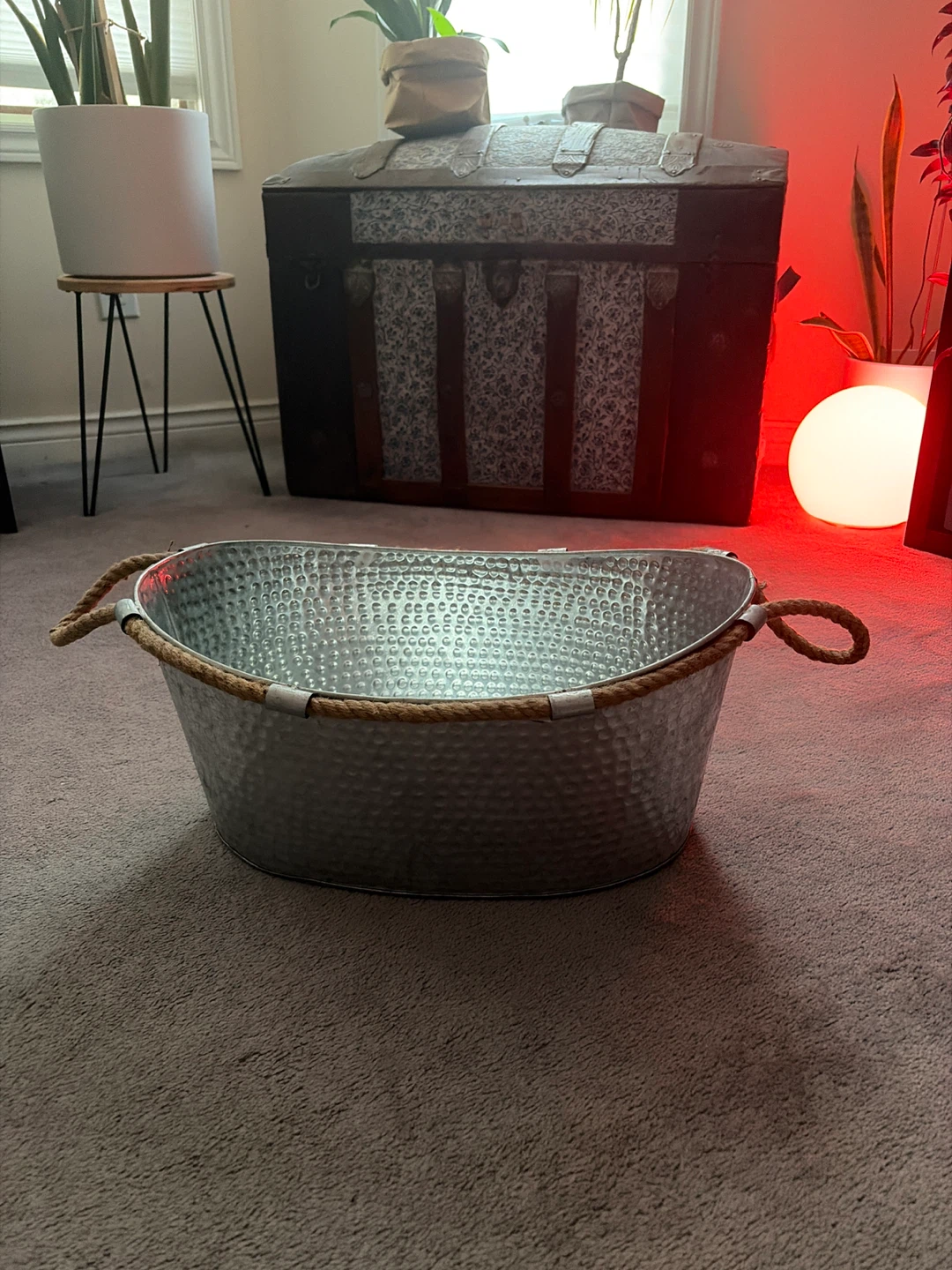 Oval Galvanized Metal Tub with Rope Handles