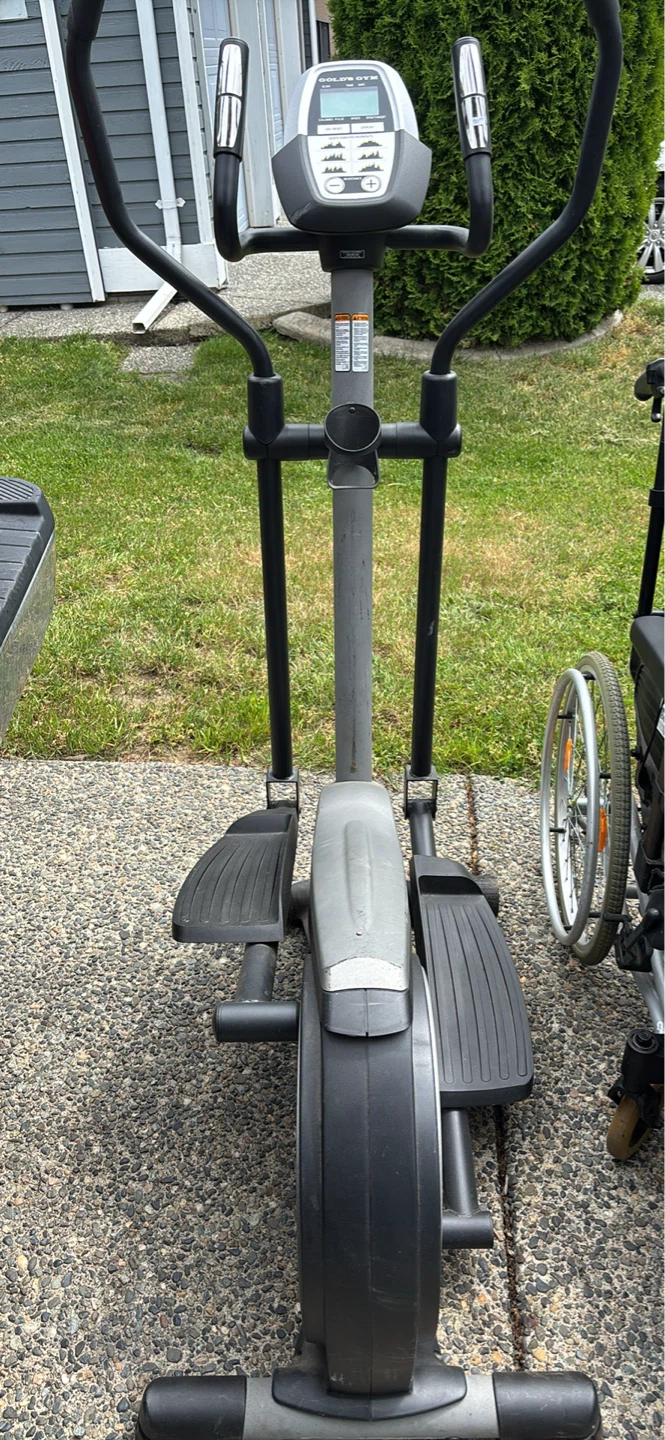 Gold's Gym Elliptical - photo 2